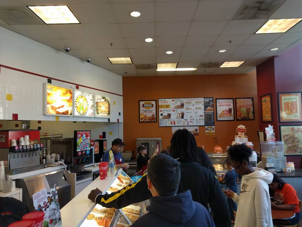 Pretzelmaker | restaurant | 11200 Broadway St, Pearland, TX 77584, USA | 2813515252 OR +1 281-351-5252