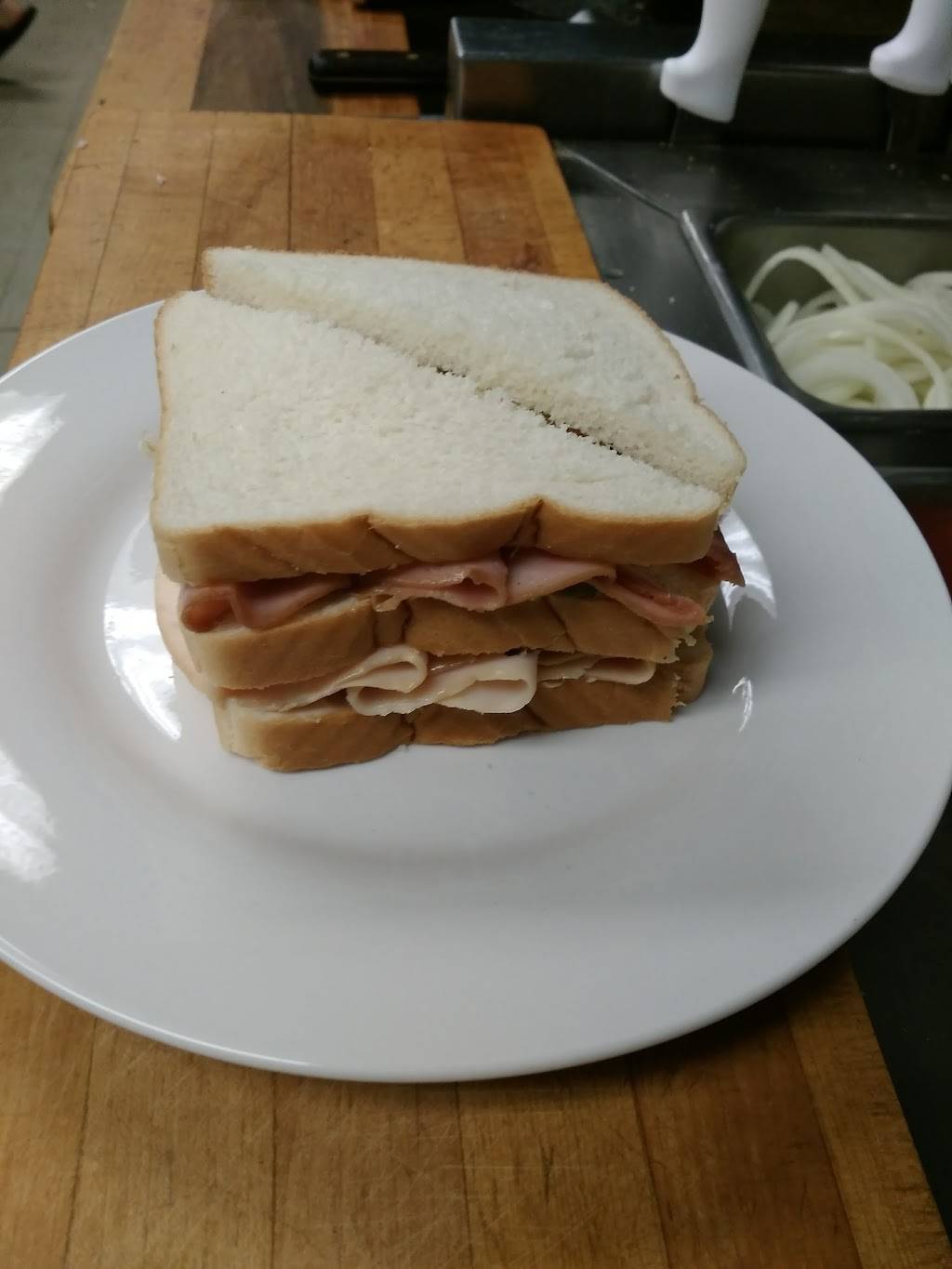 Middlebrook Market & Deli | meal takeaway | 2902 Middlebrook Pike, Knoxville, TN 37921, USA | 8656079910 OR +1 865-607-9910