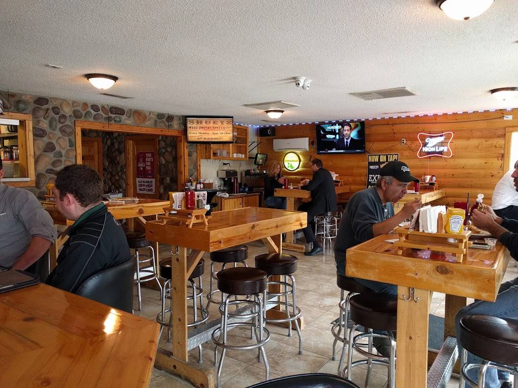 Shueys Restaurant & Lounge | restaurant | 1158 Club Rd NE, Cedar Rapids, IA 52404, USA | 3198482220 OR +1 319-848-2220