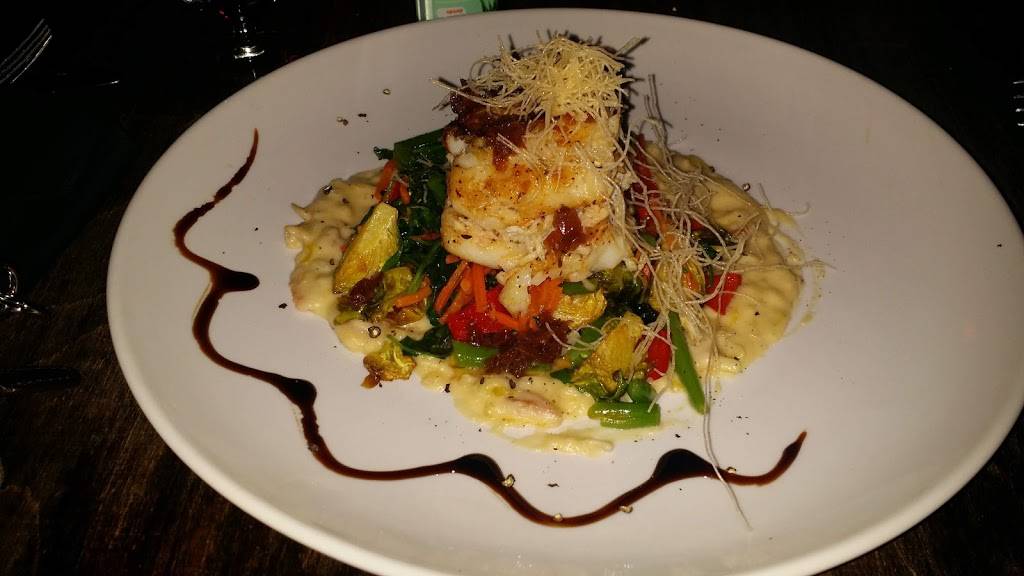 Maximos on Broad | restaurant | 2617 Broad Ave, Memphis, TN 38112, USA | 9014521111 OR +1 901-452-1111