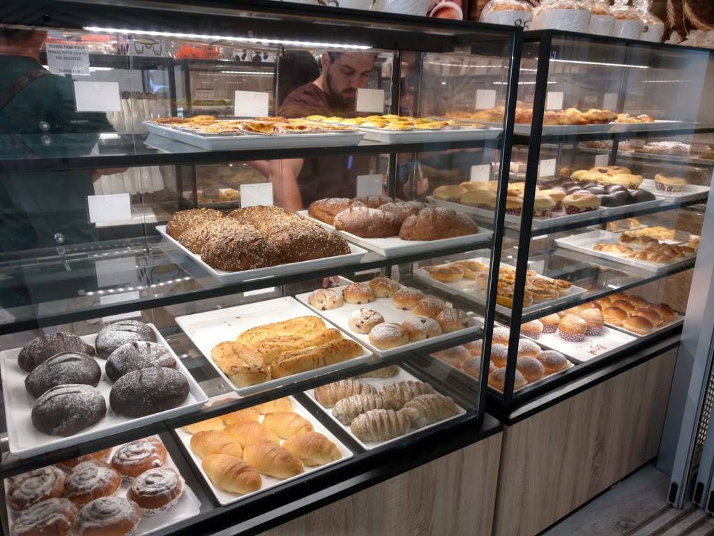 85C Bakery Cafe - Sherman Oaks | bakery | Westfield Fashion Square, 14006 Riverside Dr #30, Sherman Oaks, CA 91423, USA | 8185018585 OR +1 818-501-8585