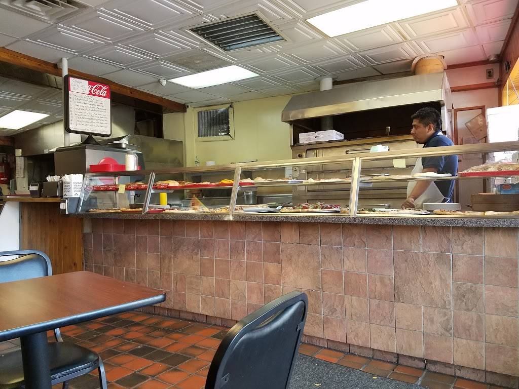 Dinos Pizzeria | restaurant | 925 Broadway, Thornwood, NY 10594, USA | 9147691398 OR +1 914-769-1398