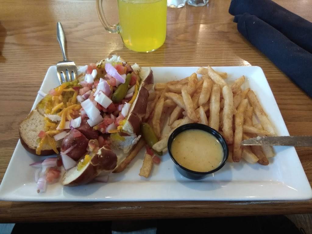 Junipers Gin Joint | restaurant | 4170 Main St, Fish Creek, WI 54212, USA | 9208682667 OR +1 920-868-2667