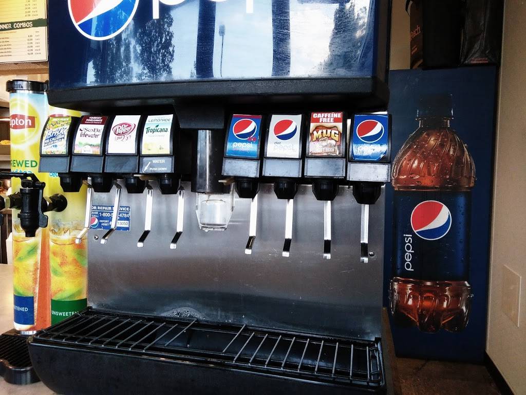 Ezells Famous Chicken | restaurant | 4436 Rainier Ave S, Seattle, WA 98118, USA | 2066863772 OR +1 206-686-3772