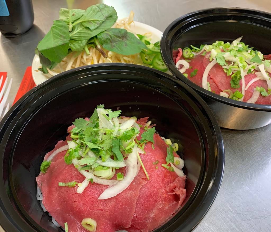 i5 Pho Queen Anne | restaurant | 501 2nd Ave W, Seattle, WA 98119, USA | 2064885954 OR +1 206-488-5954