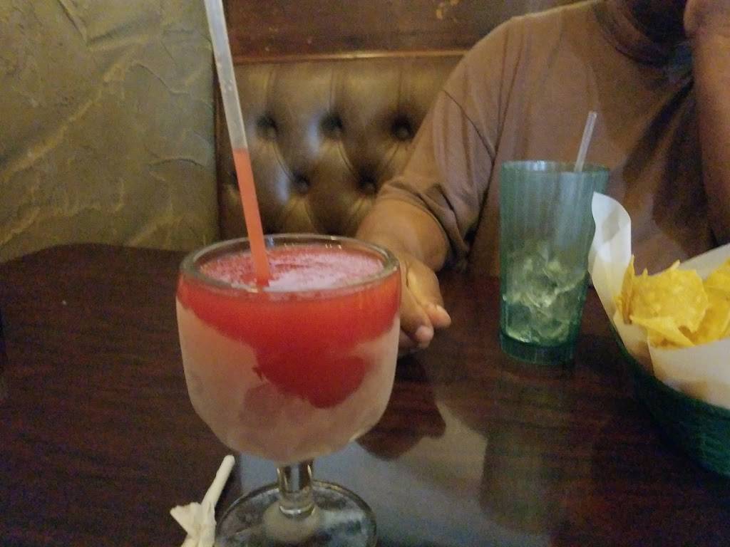 El Guadalajara Mexican Restaurant | restaurant | 1700 W Market St, Bolivar, TN 38008, USA | 7312123040 OR +1 731-212-3040