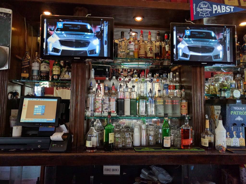 Chug Pub | restaurant | 1849 Lincoln Way, San Francisco, CA 94122, USA | 4152429930 OR +1 415-242-9930