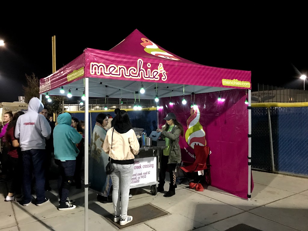 Menchies Frozen Yogurt | bakery | 2530 Sand Creek Rd, Brentwood, CA 94513, USA | 9255136600 OR +1 925-513-6600