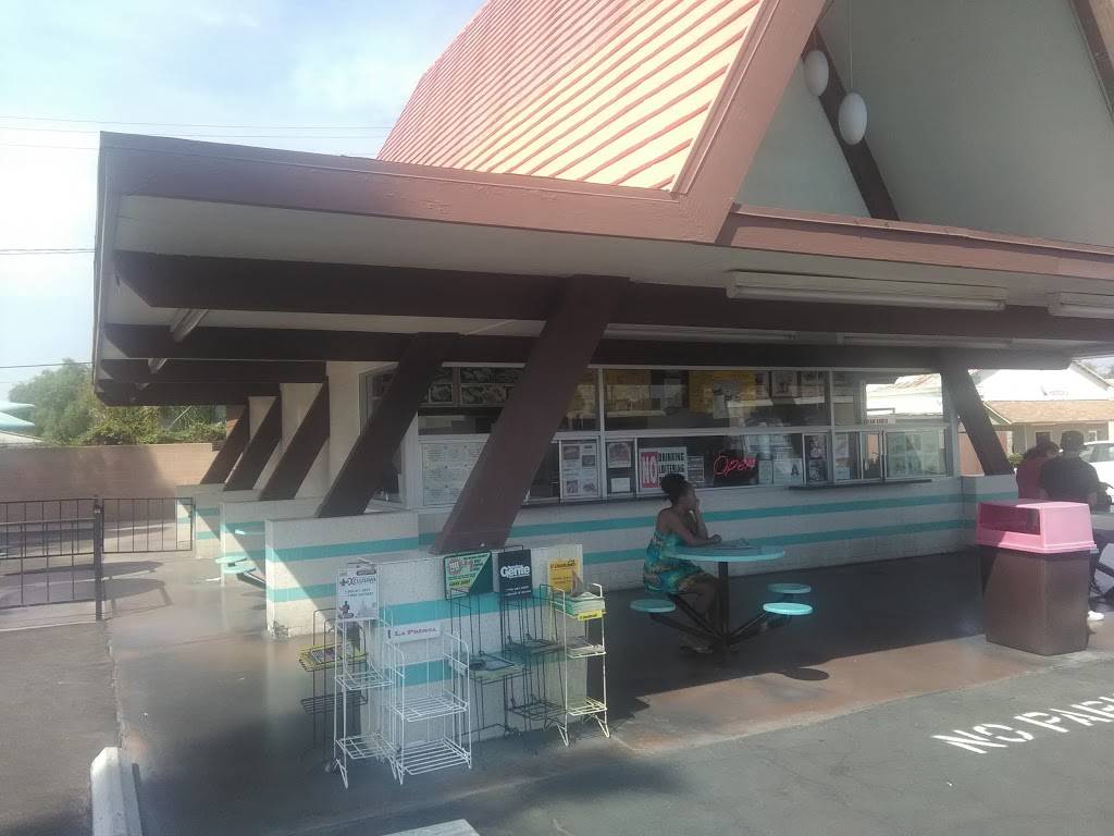 Tastee | restaurant | 168 E 4th St, Perris, CA 92570, USA | 9516575018 OR +1 951-657-5018