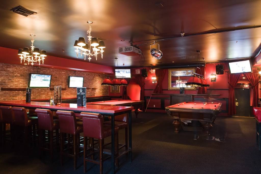 Qs Billiard Club & Restaurant | night club | 11835 Wilshire Blvd, Los Angeles, CA 90025, USA | 3104777550 OR +1 310-477-7550