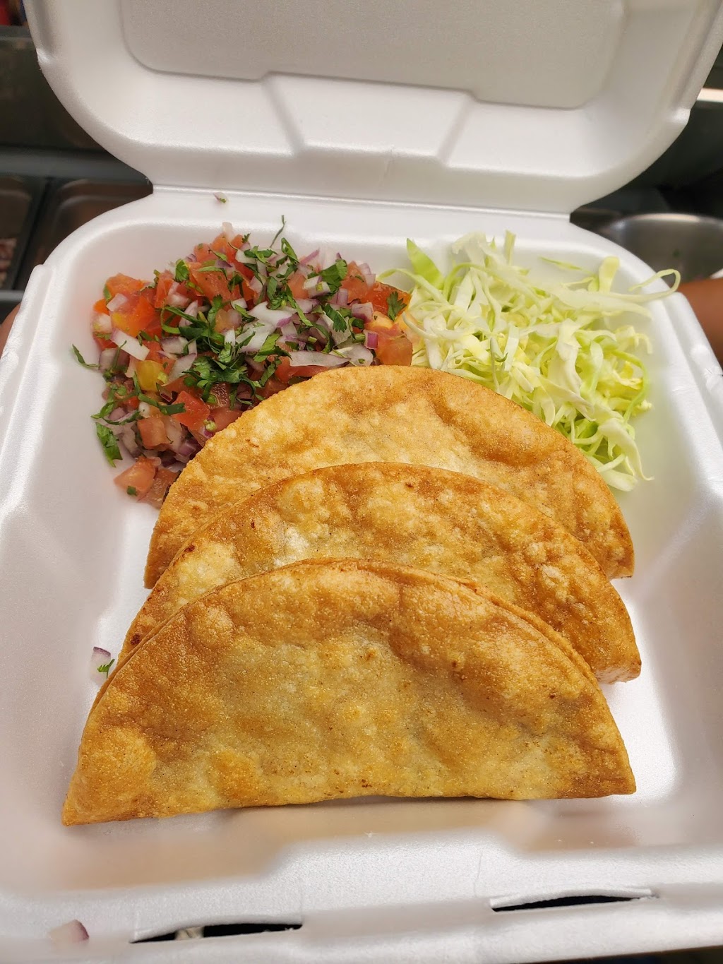 Don Camaron Mariscos Inc | restaurant | 13509 S Raymond Ave, Gardena, CA 90247, USA | 5627454305 OR +1 562-745-4305