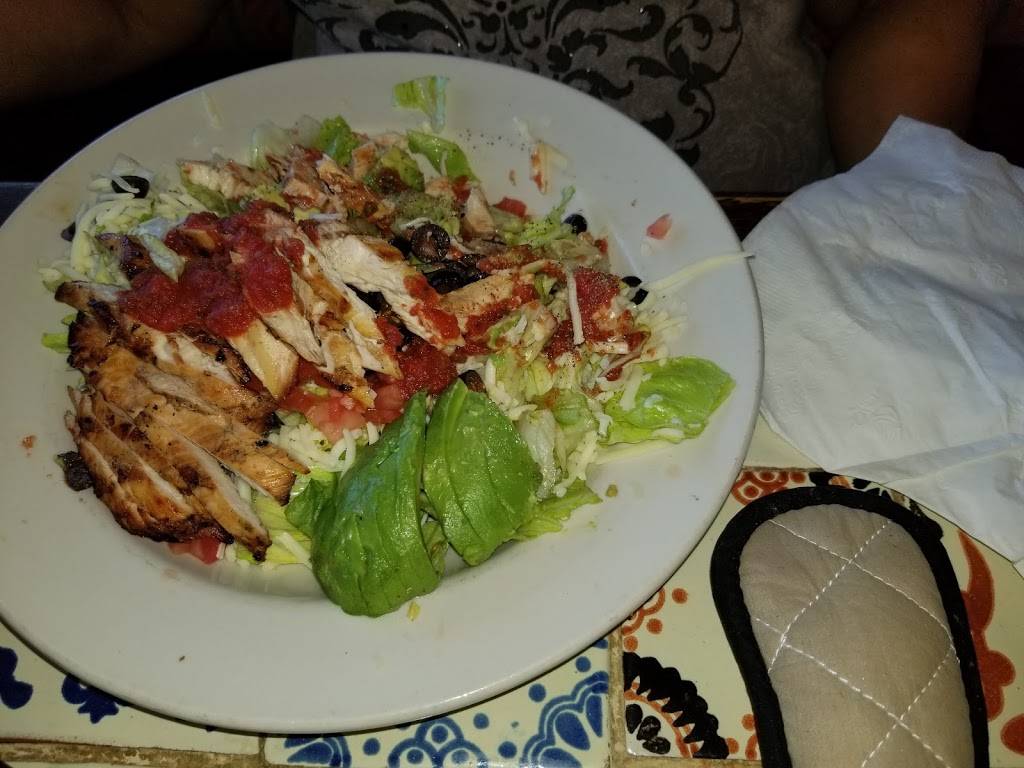 Border Cantina | restaurant | 21420 Novi Rd, Novi, MI 48375, USA | 2483477827 OR +1 248-347-7827