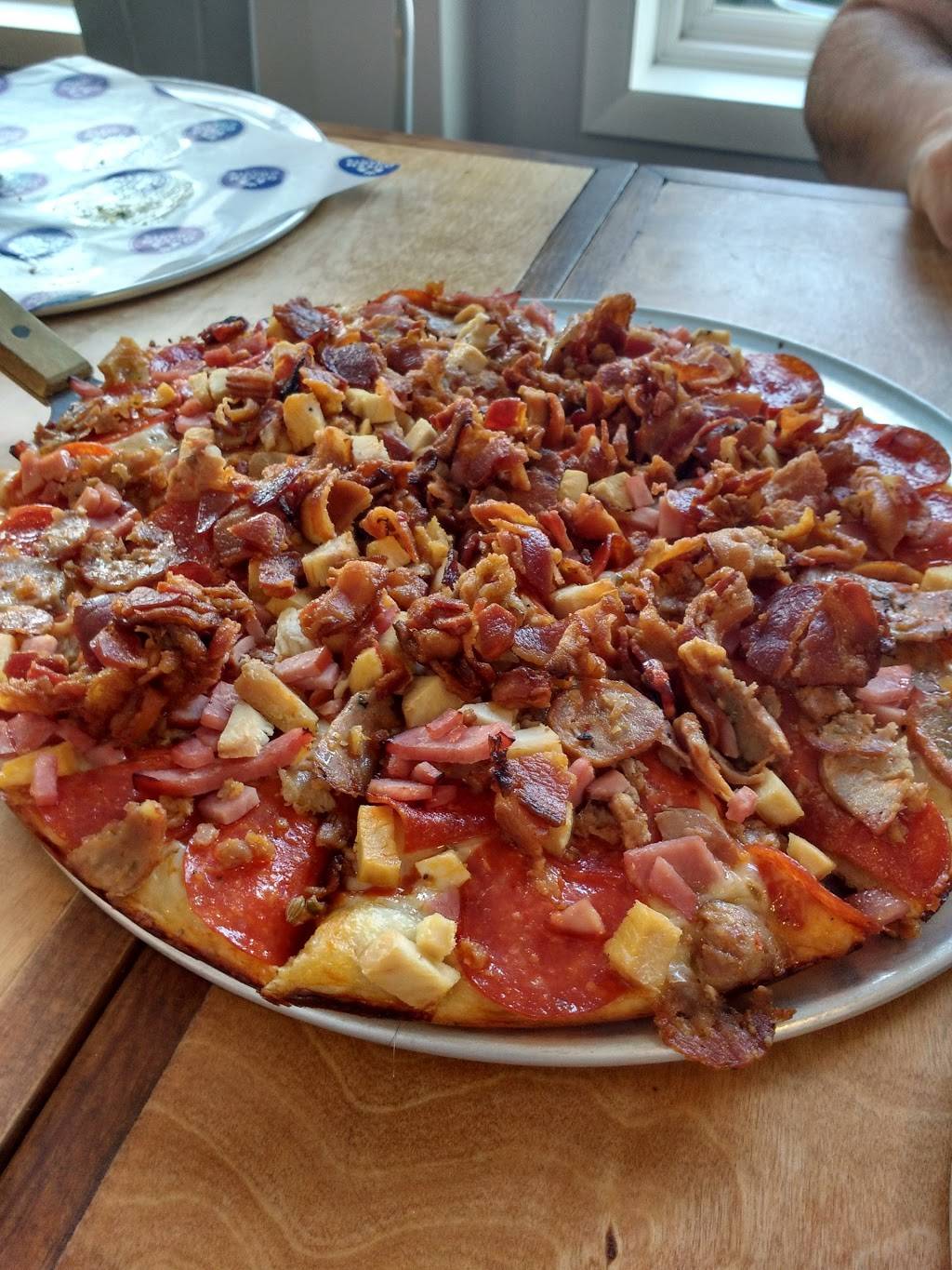 Queen of Harts Pizza | restaurant | 10 Lafayette Street, Queensbury, NY 12804, USA | 5187984278 OR +1 518-798-4278