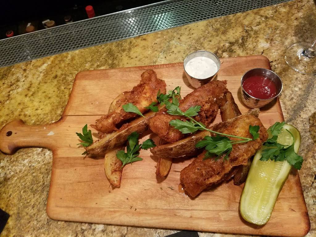 Crush & Brew | restaurant | 28544 Old Town Front St #103, Temecula, CA 92590, USA | 9516934567 OR +1 951-693-4567