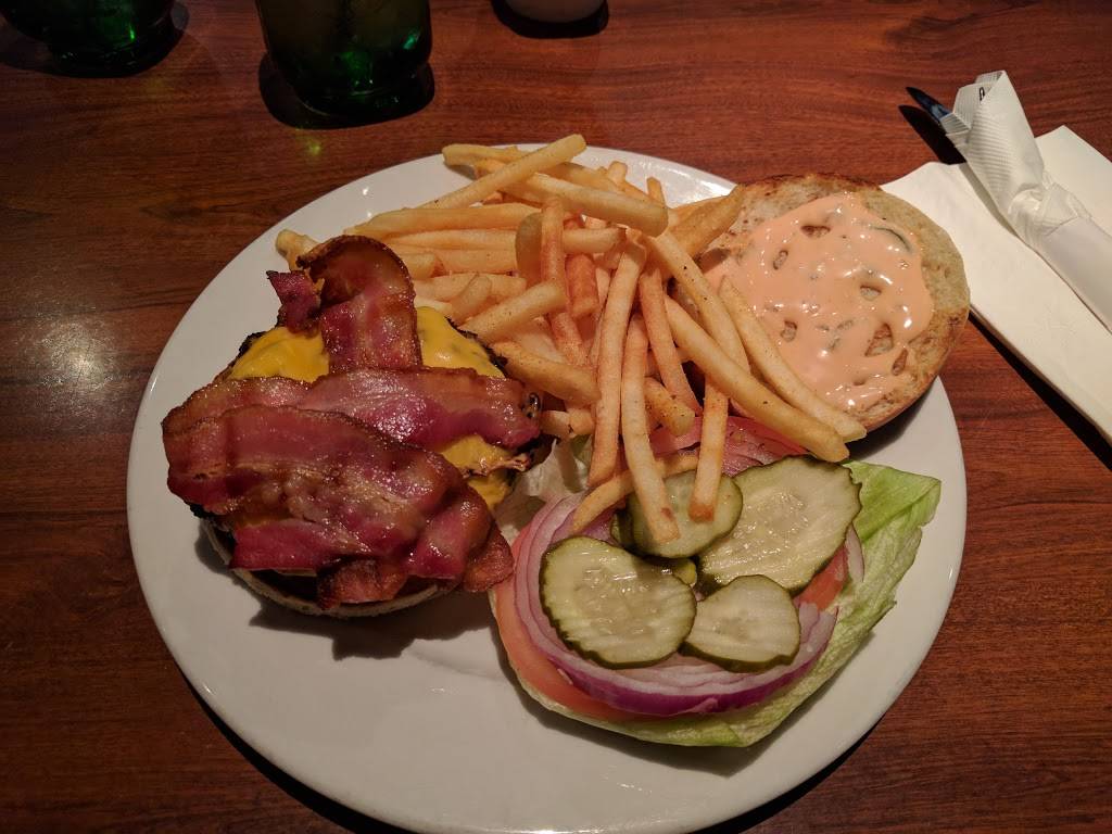 DiPiazza Restaurant and Lounge | night club | 5205 E Pacific Coast Hwy, Long Beach, CA 90804, USA | 5624982461 OR +1 562-498-2461