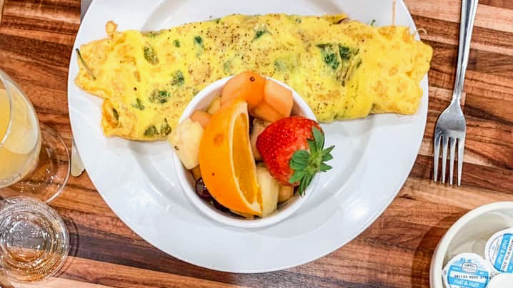 Black Magic Cafe | cafe | 1130 Folly Rd, Charleston, SC 29412, USA | 8435764868 OR +1 843-576-4868