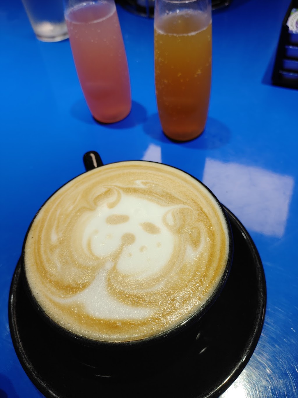 Clutch and Coffee | cafe | 1321 El Prado Ave, Torrance, CA 90501, USA | 4245325444 OR +1 424-532-5444