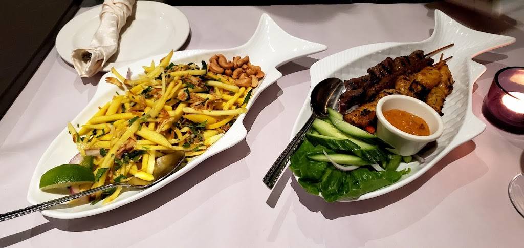 Twin Fish Thai Cuisine | restaurant | 5555 Eglinton Ave W, Etobicoke, ON M9C 5M1, Canada | 4166958866 OR +1 416-695-8866