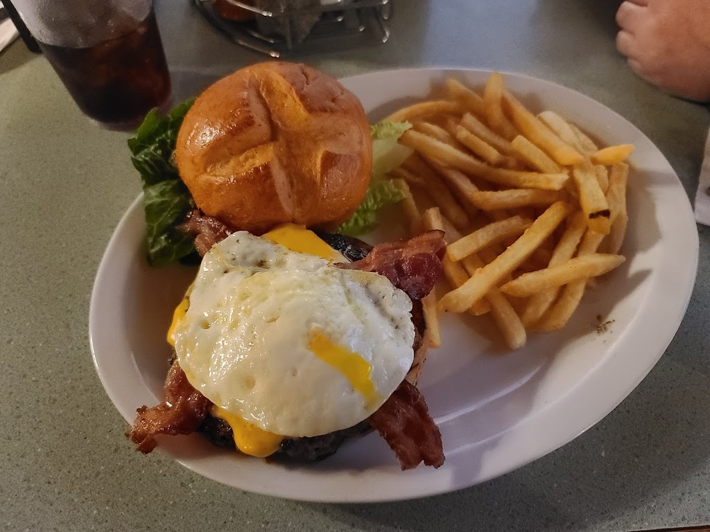 Jans Restaurant | night club | 304 US Hwy 24 N, Buena Vista, CO 81211, USA | 7193956940 OR +1 719-395-6940