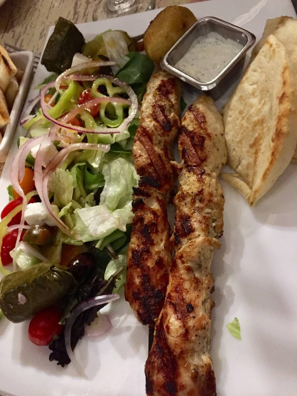 Famous Greek Kitchen | restaurant | 10 N Water St, Greenwich, CT 06830, USA | 2035316887 OR +1 203-531-6887