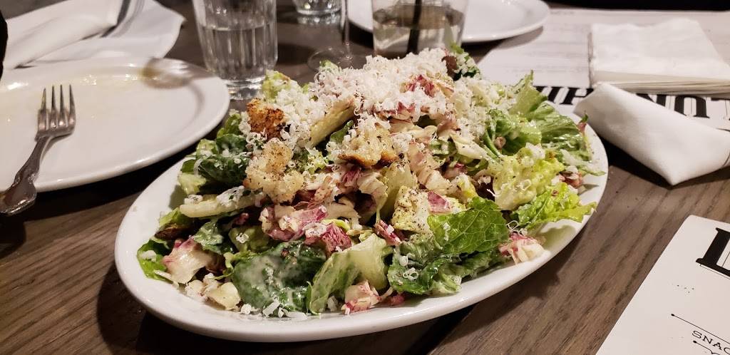 Old Town Tap | restaurant | 10164 Donner Pass Rd #1, Truckee, CA 96161, USA | 5305635233 OR +1 530-563-5233