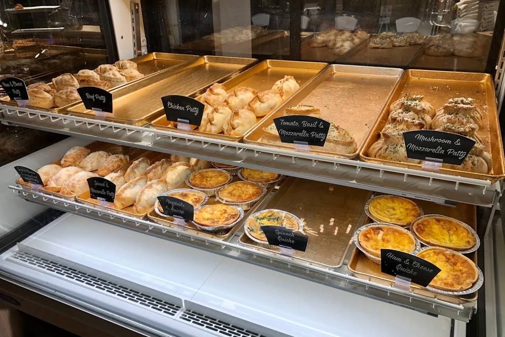La Boulangerie Boul’Mich Boca Raton | bakery | Between Macy’s and Saks, 6000 Glades Rd Suite 1048A, Boca Raton, FL 33431, USA | 5613618820 OR +1 561-361-8820