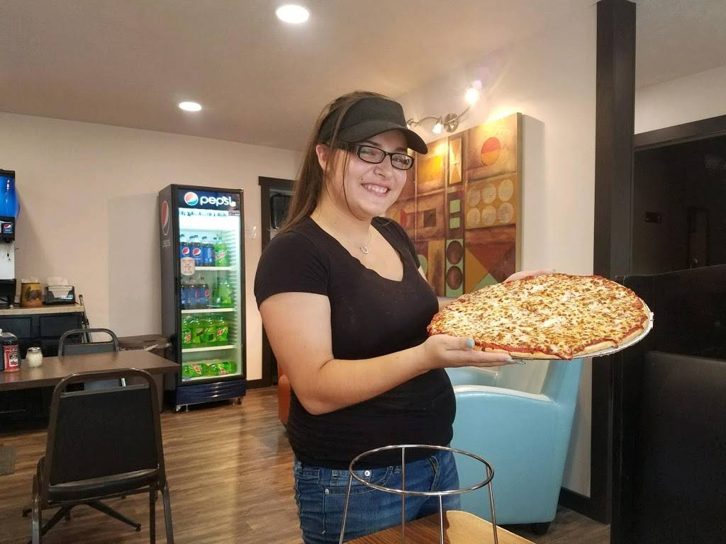 Shipshe Pizza & Mini-Golf, Inc. | restaurant | 145 E North Village Dr, Shipshewana, IN 46565, USA | 2607688060 OR +1 260-768-8060