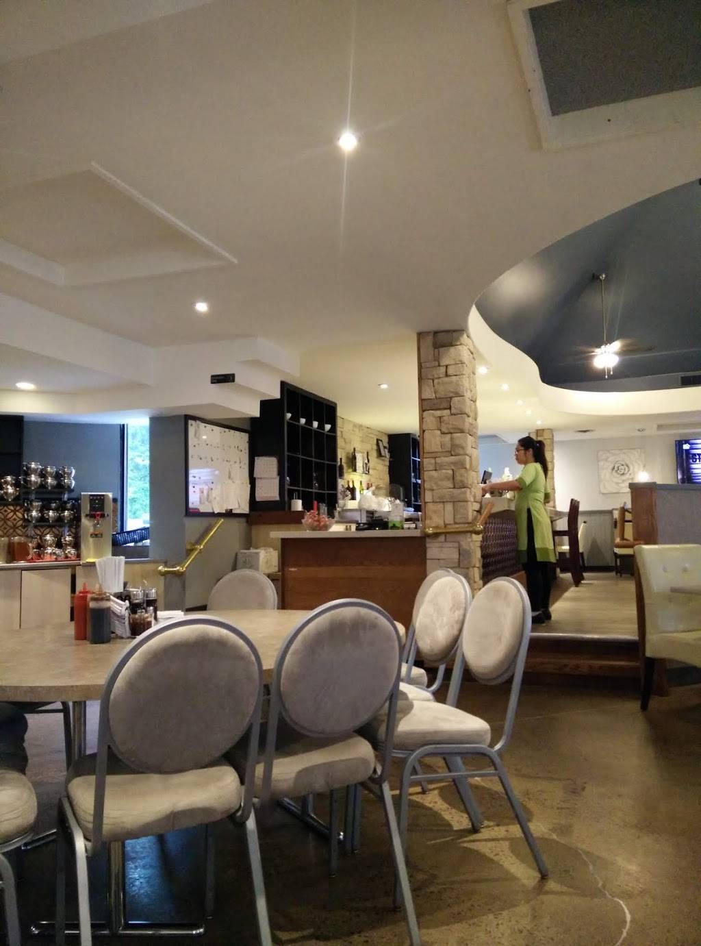 Kanata Noodle House 2 | restaurant | 4049 Carling Ave, Kanata, ON K2K 2A4, Canada | 6134358817 OR +1 613-435-8817