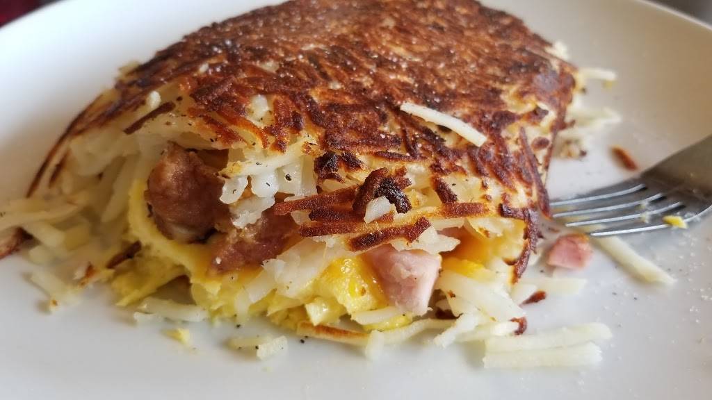 Gails Carriage Inn | restaurant | 1145 Elmhurst Rd, Des Plaines, IL 60016, USA | 8477589407 OR +1 847-758-9407