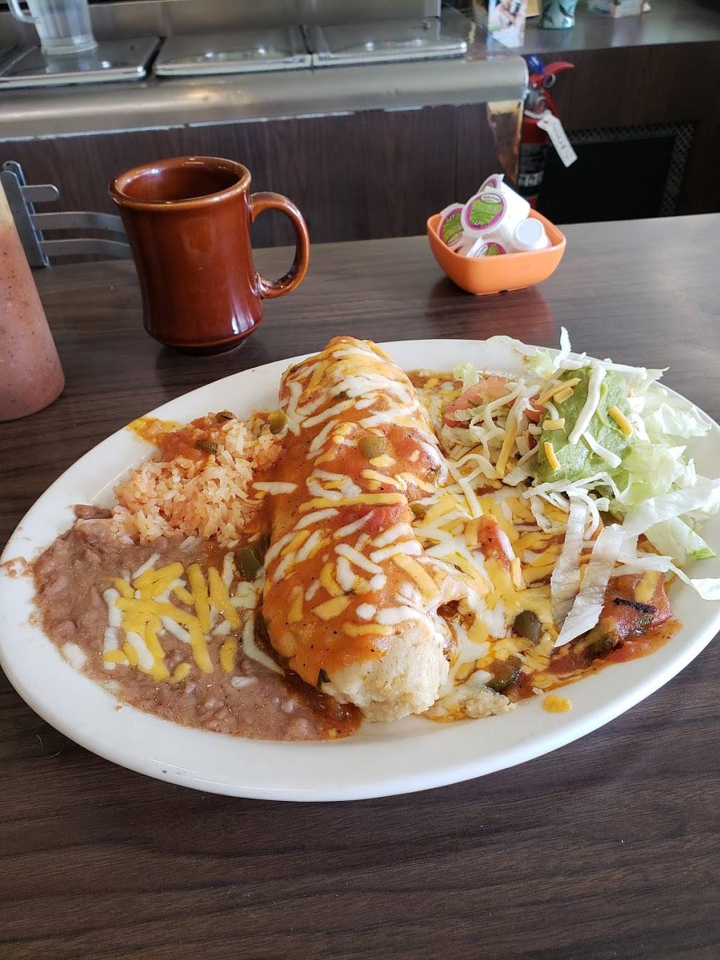 Village Kitchen | restaurant | 4853 Newport Ave, San Diego, CA 92107, USA | 6192220151 OR +1 619-222-0151