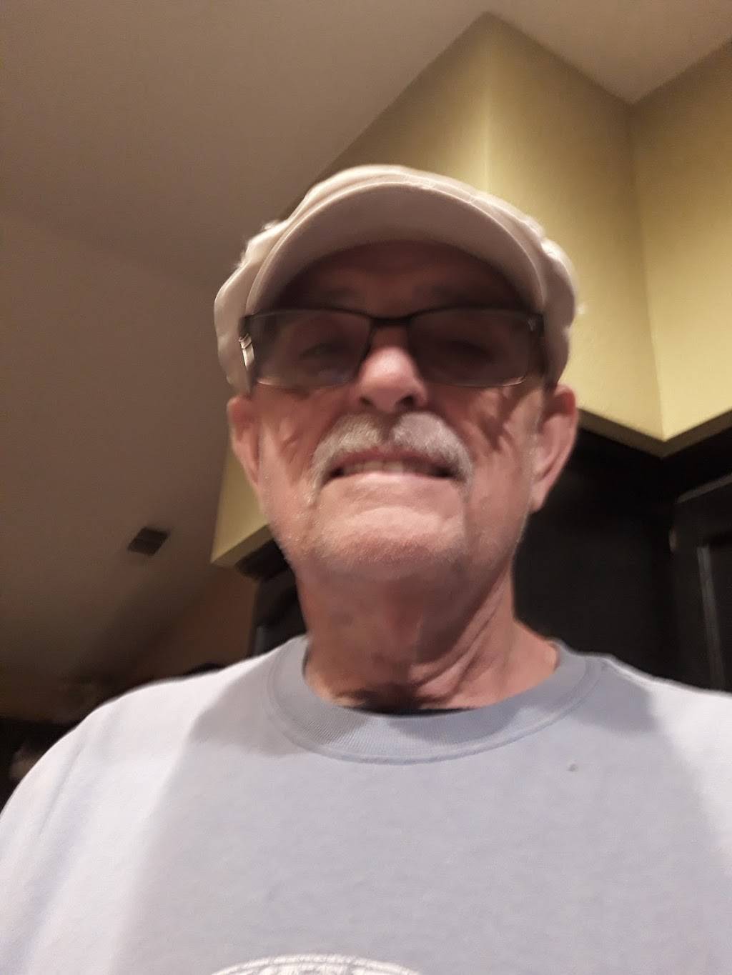 Subway | restaurant | 4725 Panama Ln, Bakersfield, CA 93313, USA | 6618325917 OR +1 661-832-5917