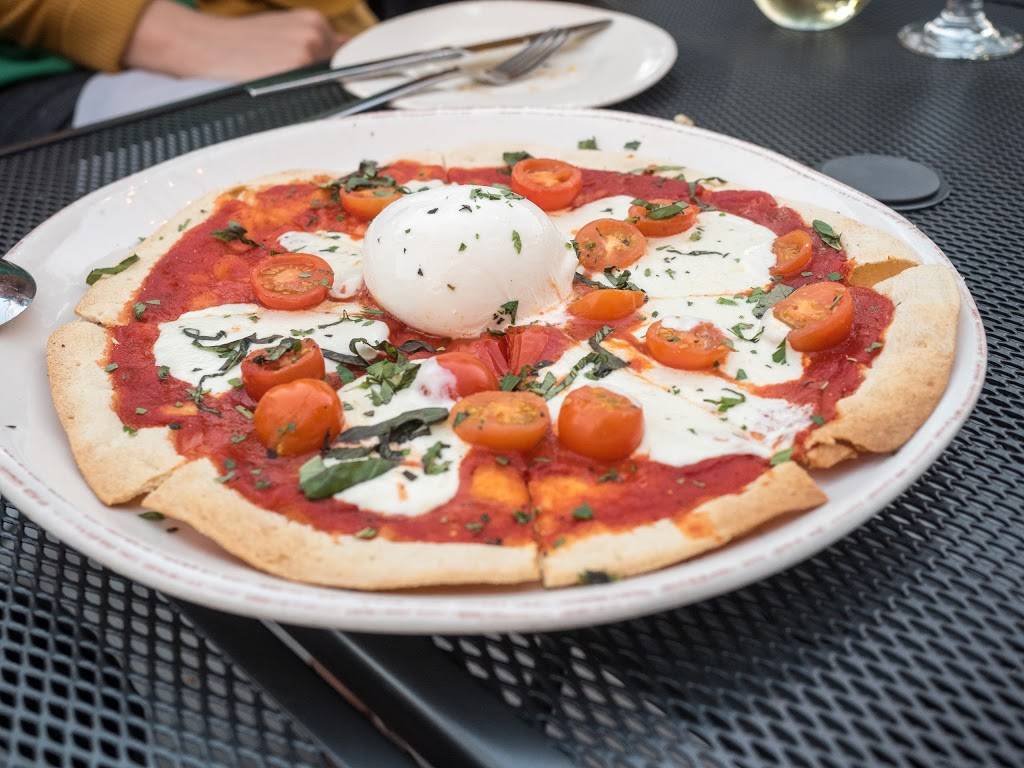 Angelos Wine Bar | restaurant | 3026 W Montrose Ave, Chicago, IL 60618, USA | 7735390111 OR +1 773-539-0111