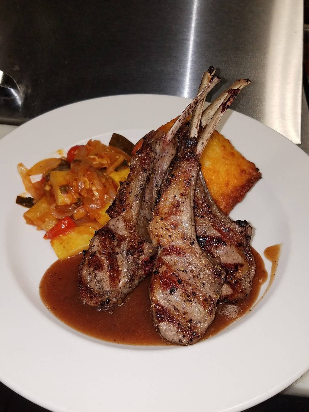 The Porterhouse Steak Scotch And Seafood | restaurant | 410 Packetts Landing, Fairport, NY 14450, USA | 5853640928 OR +1 585-364-0928