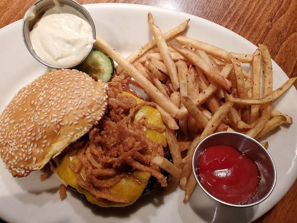 Jakes City Grille | restaurant | 3005 Harbor Ln N, Plymouth, MN 55447, USA | 7635591595 OR +1 763-559-1595