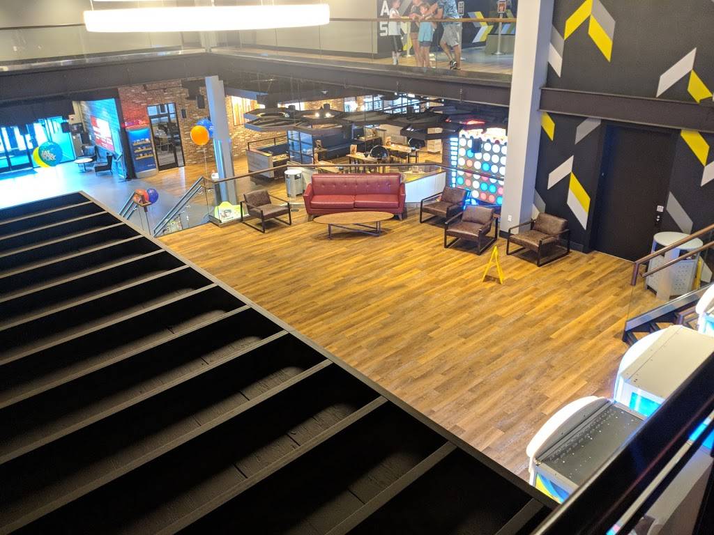 Main Event Pittsburgh | restaurant | 200 Quinn Dr, Pittsburgh, PA 15275, USA | 4125334800 OR +1 412-533-4800