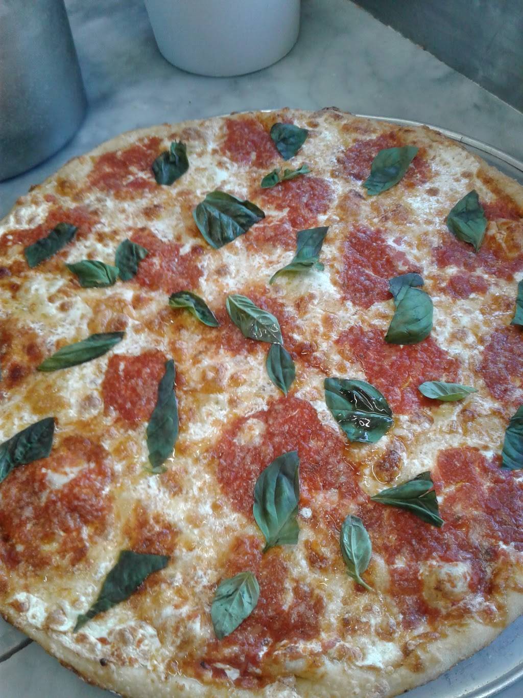 Bennys Brick Oven Pizza | restaurant | 1802 Avenue M, Brooklyn, NY 11230, USA | 7187870050 OR +1 718-787-0050