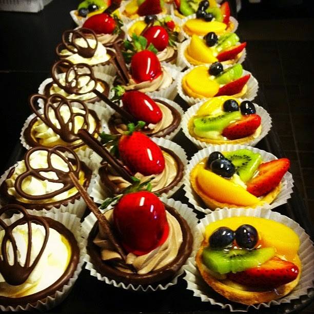 Domingos Bakery & Restaurant | cafe | 292 Kearny Ave, Kearny, NJ 07032, USA | 2014281904 OR +1 201-428-1904