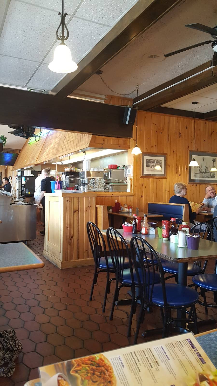 Galvans | restaurant | 2220 E Northland Ave, Appleton, WI 54911, USA | 9203800111 OR +1 920-380-0111