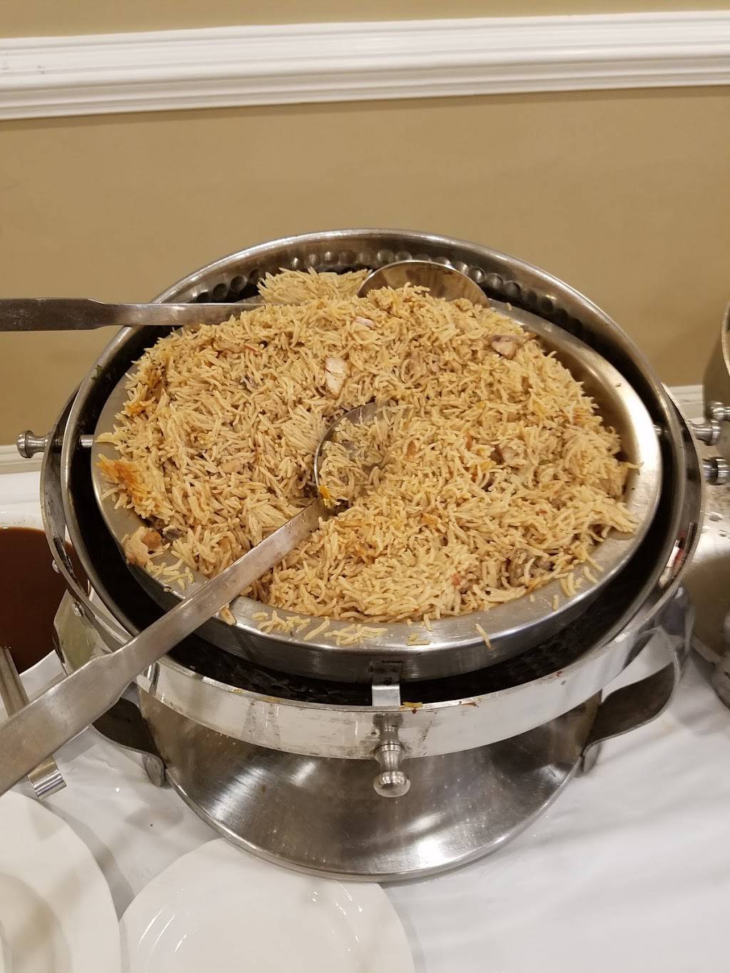 Bar B Q Tonight Live | restaurant | 45965 Regal Plaza, Sterling, VA 20165, USA | 2022134797 OR +1 202-213-4797