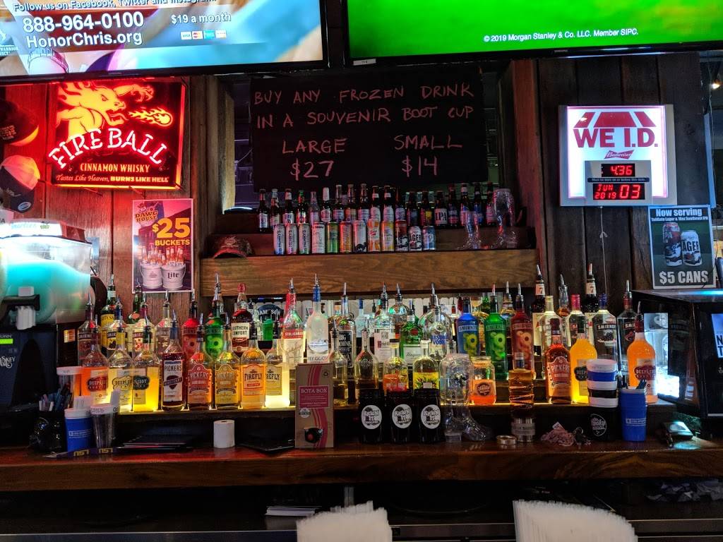 DawgHouse Saloon | restaurant | 1522 Demonbreun St, Nashville, TN 37203, USA | 6158647393 OR +1 615-864-7393