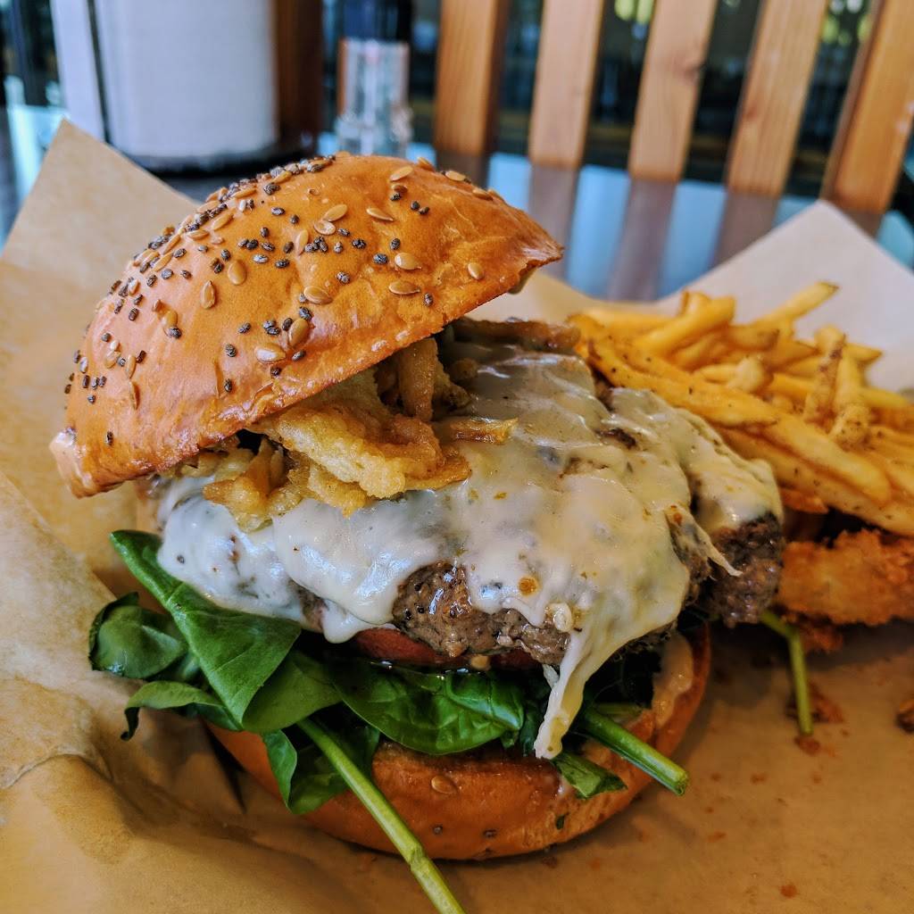 Grub Burger Bar | restaurant | 8255 Preston Rd #300, Plano, TX 75024, USA | 9725355157 OR +1 972-535-5157