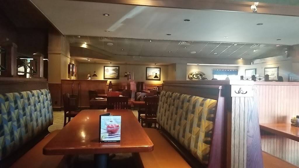 Red Lobster | restaurant | 311 King St W, Oshawa, ON L1J 2J8, Canada | 9054341143 OR +1 905-434-1143