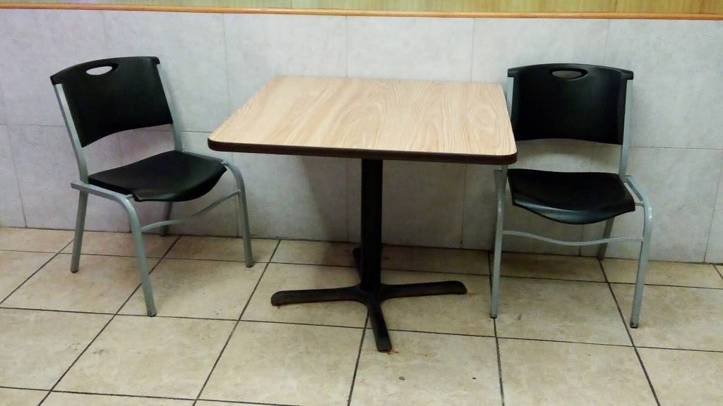 Blessings Carryout | restaurant | 537 N Chester St, Baltimore, MD 21205, USA | 4103270258 OR +1 410-327-0258