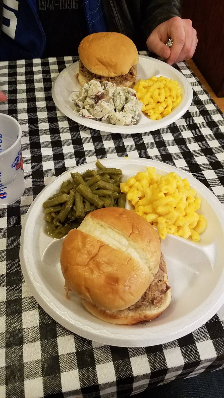 The Beach Bully BBQ | restaurant | 601 19th St, Virginia Beach, VA 23451, USA | 7574224222 OR +1 757-422-4222