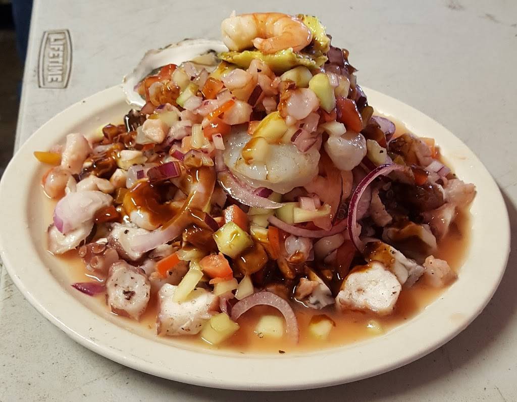 Mariscos La Palapa De Los Plebes | restaurant | 6, Calle 11, Pob Delejido Francisco Villa, Tijuana, B.C., Mexico | 016643981704 OR +52 664 398 1704
