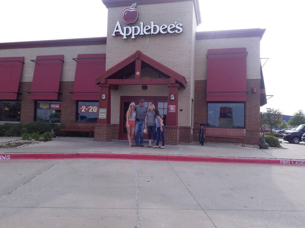 Applebees Grill + Bar | restaurant | 2021 U.S. 287 Frontage Rd, Mansfield, TX 76063, USA | 6825187456 OR +1 682-518-7456
