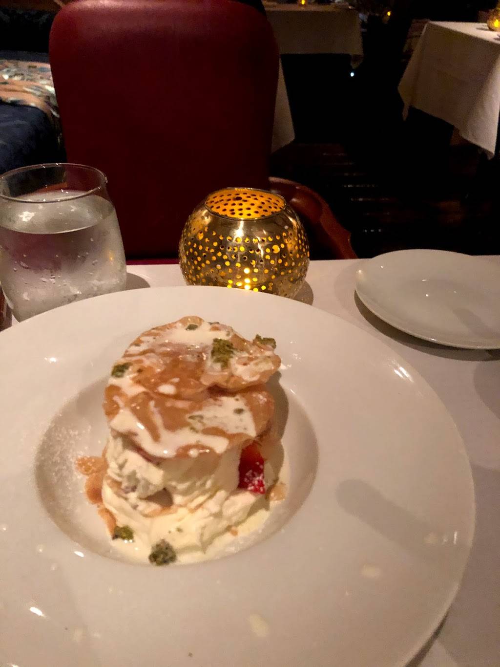 Casablanca Moroccan Kitchens | restaurant | 6919 Melrose Ave, Los Angeles, CA 90038, USA | 3232724777 OR +1 323-272-4777