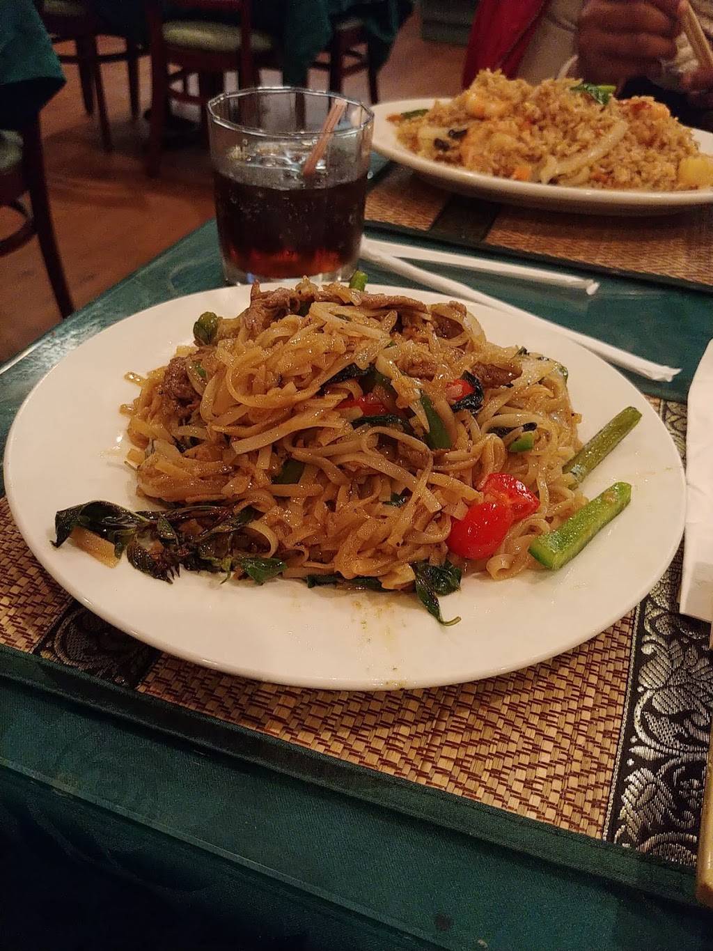 Tasti Thai Restaurant | restaurant | Community Plaza Shopping Center, 287 Christiana Rd # 14, New Castle, DE 19720, USA | 3023221306 OR +1 302-322-1306