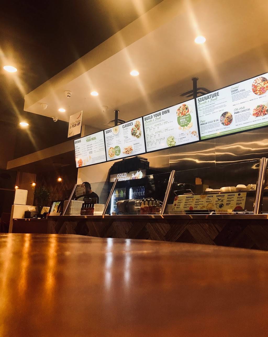 Mucho Burrito | restaurant | 10 Balsam St Unit#4, Collingwood, ON L9Y 3J4, Canada | 7052934303 OR +1 705-293-4303