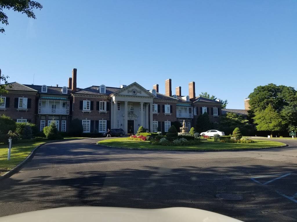 Pratts | restaurant | 200 Dosoris Ln, Glen Cove, NY 11542, USA | 5166716400 OR +1 516-671-6400